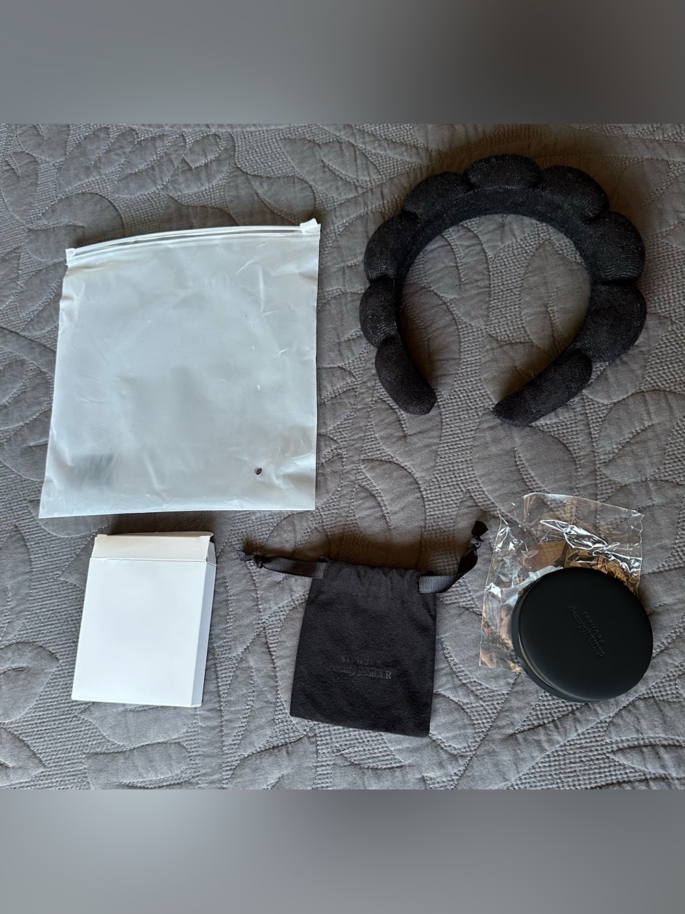 ‼️3 for $30 or purchase sep - Sephora Beauty Insider Black Padded Scallop Headba